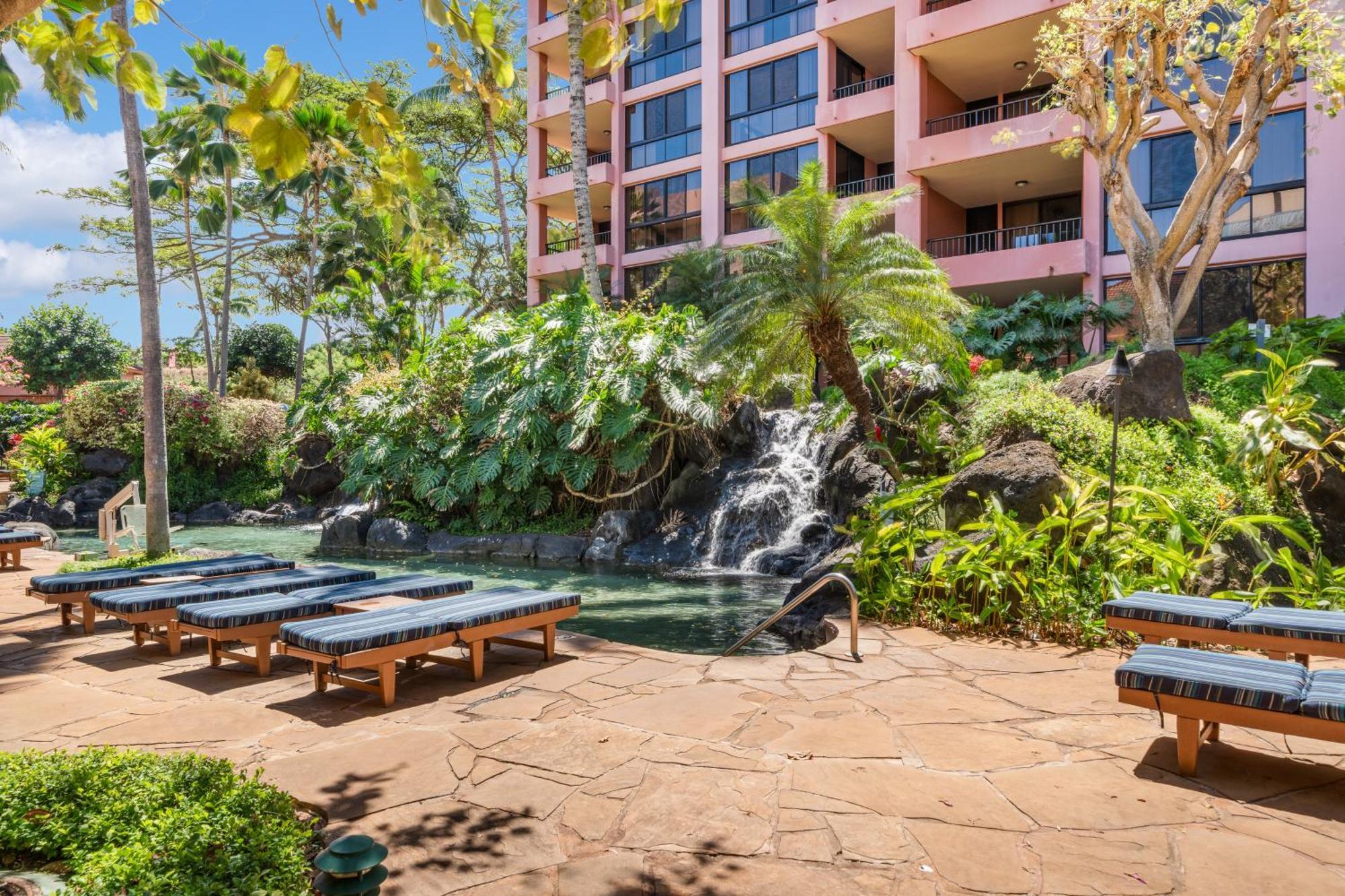Kahana Falls Resort Napili-Honokowai Екстериор снимка