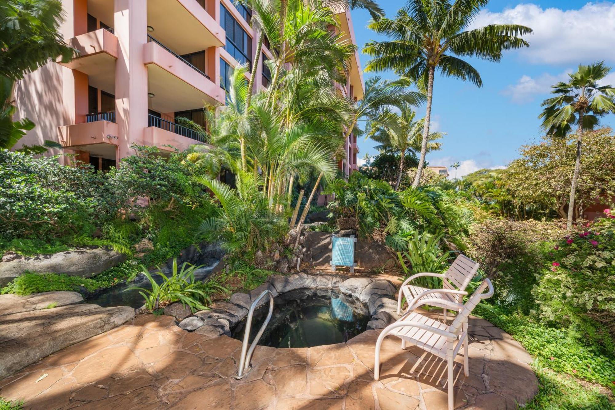 Kahana Falls Resort Napili-Honokowai Екстериор снимка